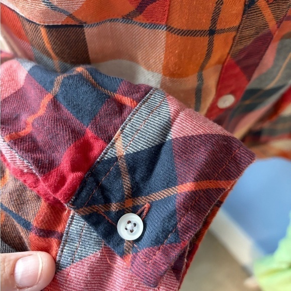 Urban outfitters brand Kirra orange plaid shirt - Picture 7 of 7